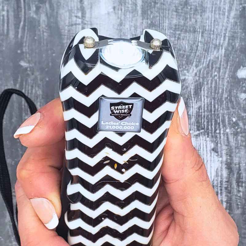 flashlight feature ladies choice black white chevron stun gun 